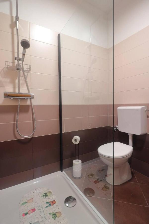 Apartman Studio Pesja Omišalj Kültér fotó