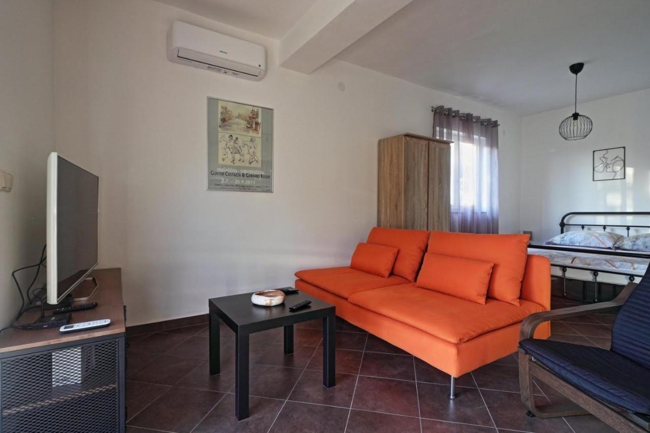 Apartman Studio Pesja Omišalj Kültér fotó